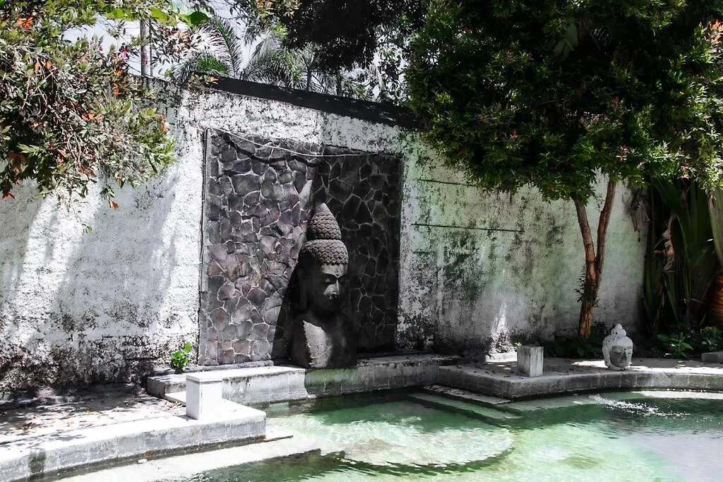 2 Bed Villa With Pool, Big Garden, Central Seminyak  Seminyak (Bali)
