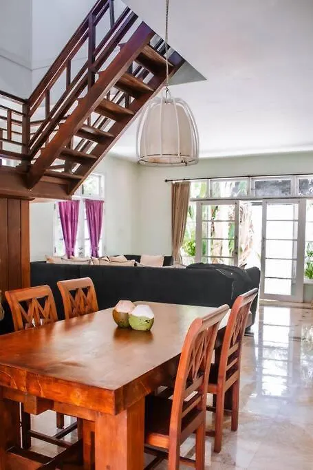 2 Bed Villa With Pool, Big Garden, Central Seminyak